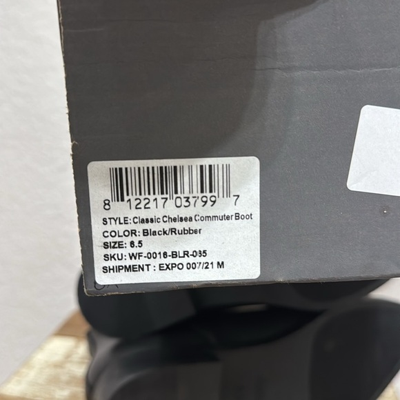 Nisolo Classic Chelsea Commuter Black Leather Booties Size 6.5 - Picture 9 of 9